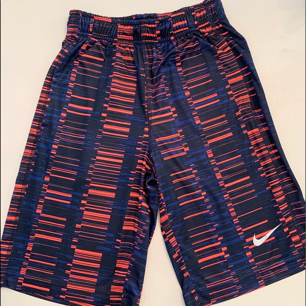 Nike - Picture 1 of 1
